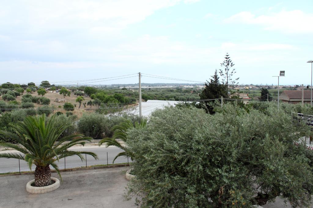 Poseidon Hotel Ispica Ruang foto